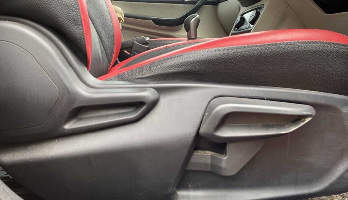 2022 Tata TIGOR XZ PLUS CNG, CNG, Manual, 13,145 km, Driver Side Adjustment Panel