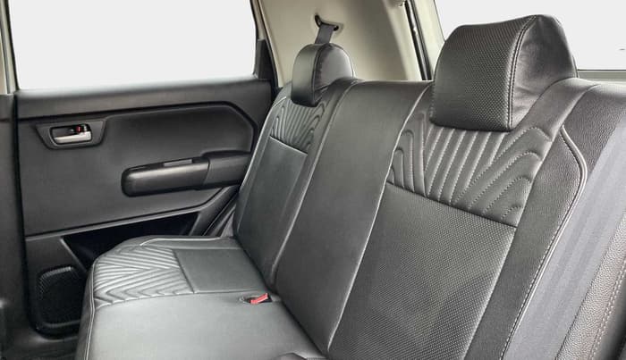 2020 Maruti New Wagon-R ZXI 1.2, Petrol, Manual, 11,798 km, Right Side Rear Door Cabin