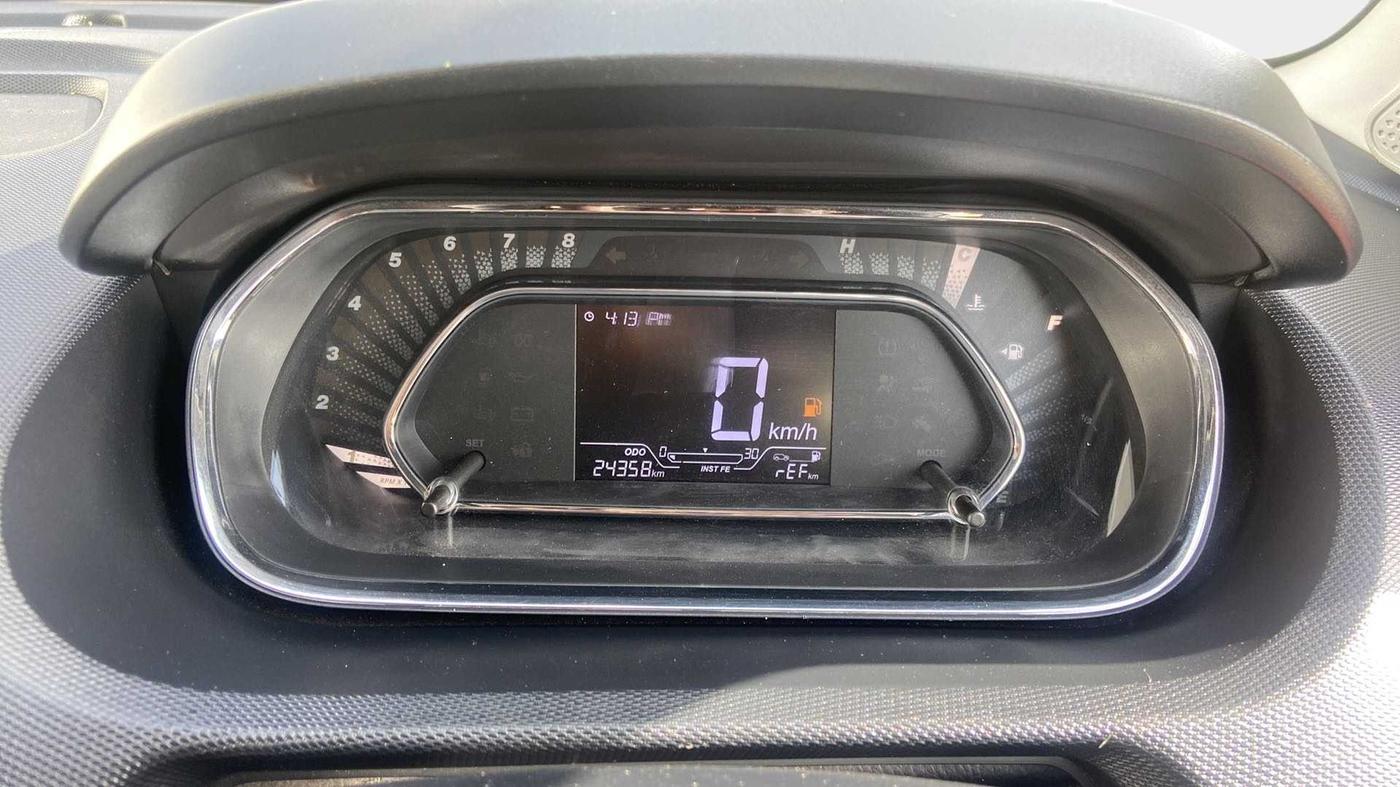 2020 Tata Tiago XZ PETROL, Petrol, Manual, 24,357 km, Odometer Image