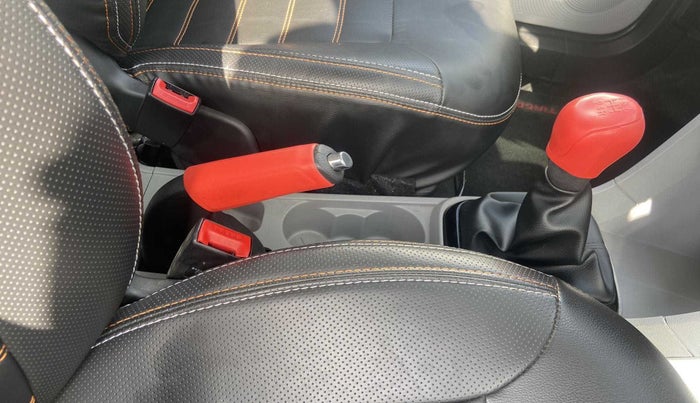 2020 Tata Tiago XZ PETROL, Petrol, Manual, 24,357 km, Gear Lever