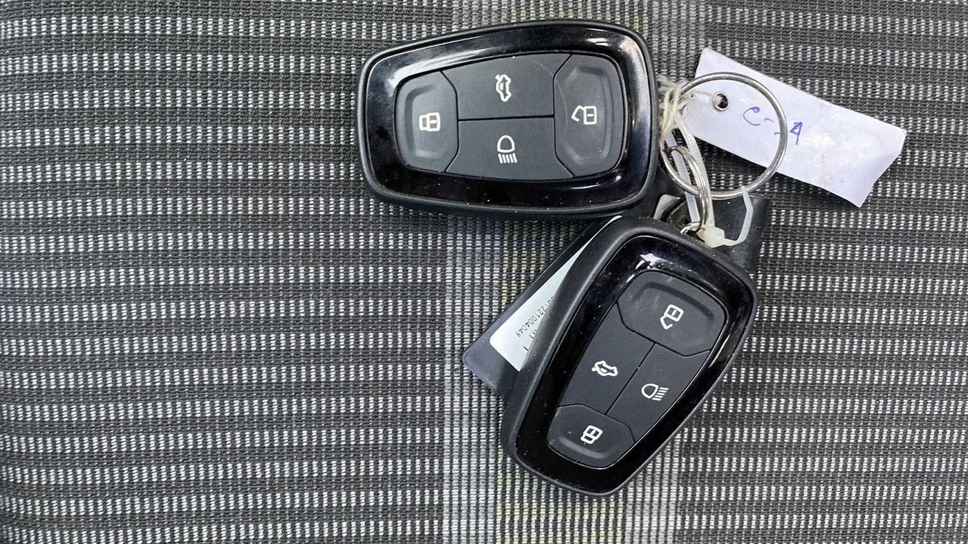 2022 Tata TIAGO NRG XZ AMT, Petrol, Automatic, 17,252 km, Key Close Up