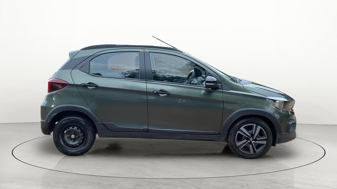 2022 Tata TIAGO NRG XZ AMT, Petrol, Automatic, 17,252 km, Right Side View