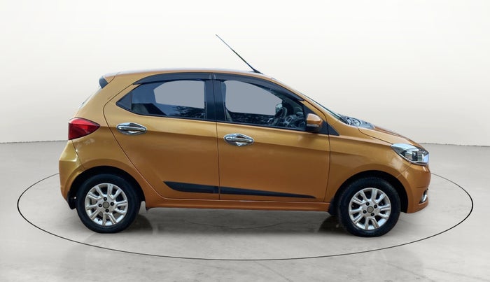2017 Tata Tiago XZ PETROL, Petrol, Manual, 82,403 km, Right Side View