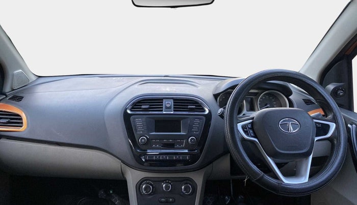 2017 Tata Tiago XZ PETROL, Petrol, Manual, 82,403 km, Dashboard