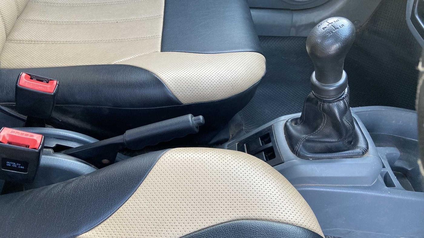 2014 Maruti Alto 800 LXI, Petrol, Manual, 68,748 km, Gear Lever