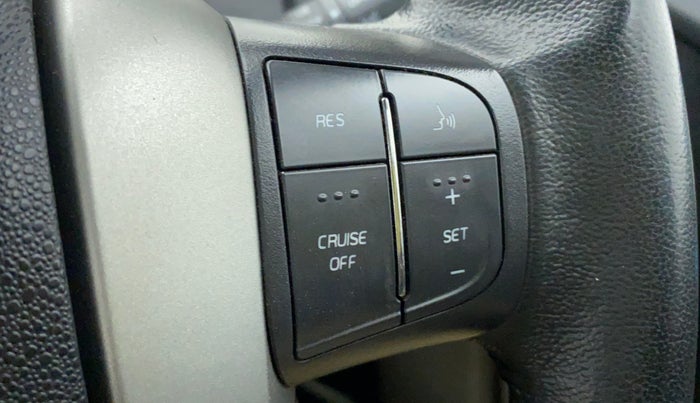 2015 Mahindra XUV500 W10, Diesel, Manual, 55,733 km, Adaptive Cruise Control