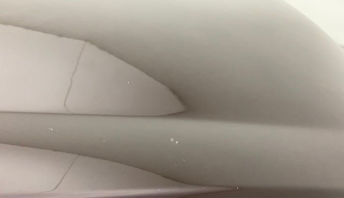 2015 Mahindra XUV500 W10, Diesel, Manual, 55,733 km, Bonnet (hood) - Minor scratches