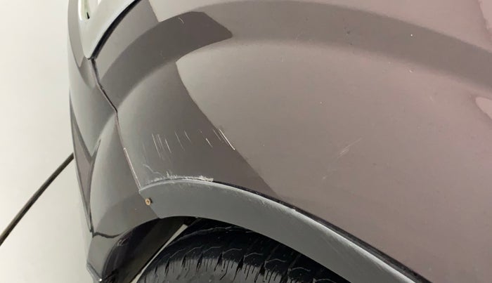 2015 Mahindra XUV500 W10, Diesel, Manual, 55,733 km, Left fender - Minor scratches