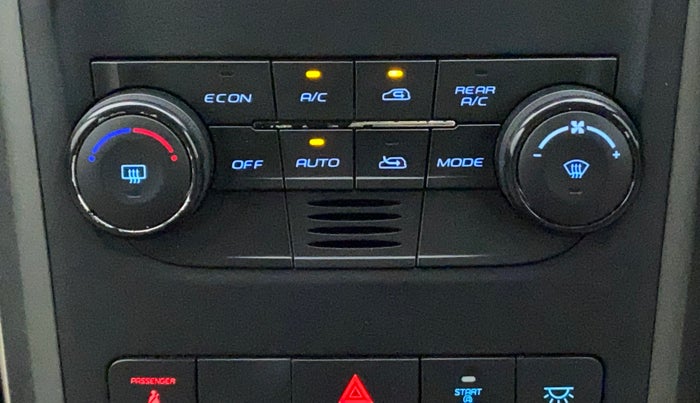 2015 Mahindra XUV500 W10, Diesel, Manual, 55,733 km, Automatic Climate Control