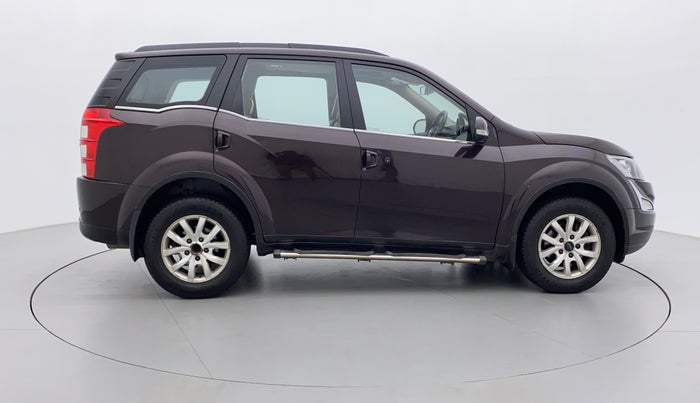 2015 Mahindra XUV500 W10, Diesel, Manual, 55,733 km, Right Side View