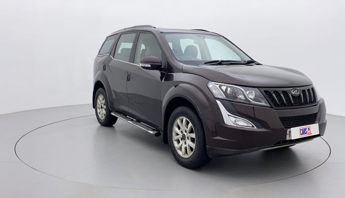 2015 Mahindra XUV500 W10, Diesel, Manual, 55,733 km, Right Front Diagonal