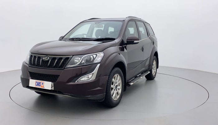 2015 Mahindra XUV500 W10, Diesel, Manual, 55,733 km, Left Front Diagonal