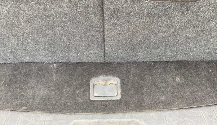 2018 Mahindra XUV500 W11 (O) AWD AT, Diesel, Automatic, 85,663 km, Boot Inside