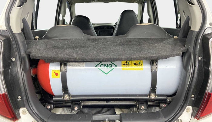 2017 Maruti Alto K10 LXI CNG (AIRBAG), CNG, Manual, 48,923 km, Boot Inside