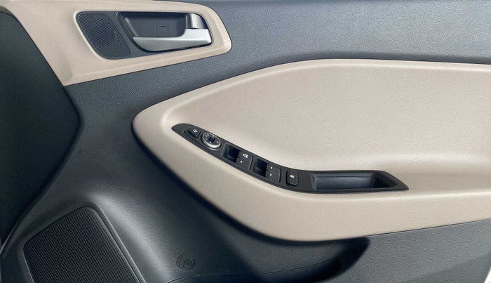 2018 Hyundai Elite i20 ASTA 1.2  CVT, Petrol, Automatic, 43,371 km, Driver Side Door Panels Control