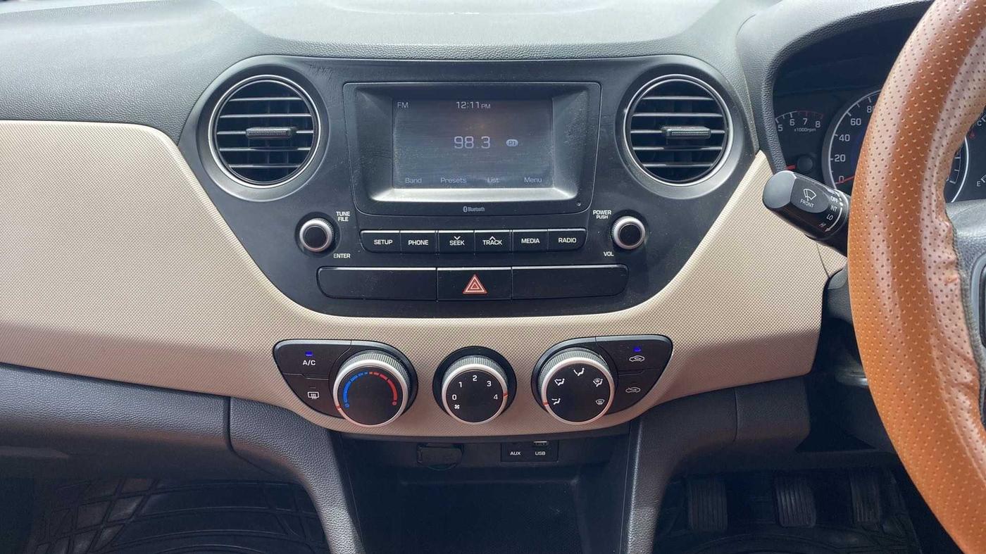 2017 Hyundai Grand i10 SPORTZ 1.2 KAPPA VTVT, CNG, Manual, 39,310 km, Air Conditioner
