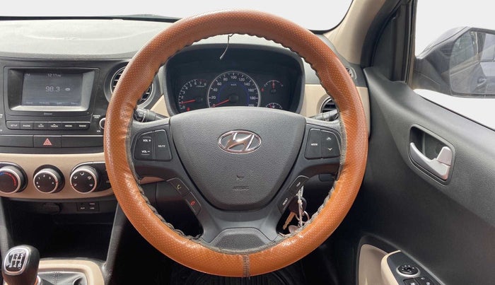 2017 Hyundai Grand i10 SPORTZ 1.2 KAPPA VTVT, CNG, Manual, 39,310 km, Steering Wheel Close Up