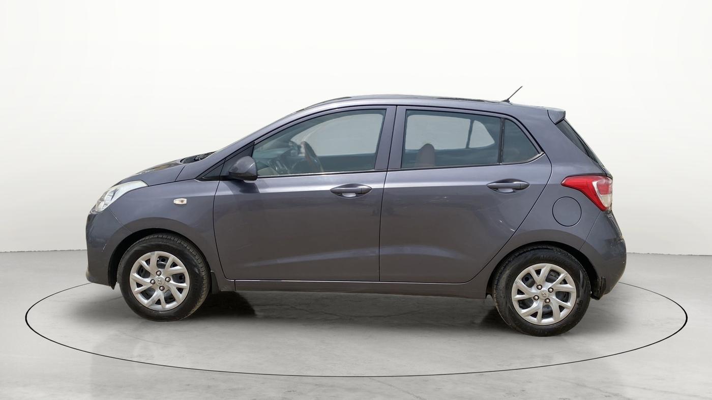 2017 Hyundai Grand i10 SPORTZ 1.2 KAPPA VTVT, CNG, Manual, 39,310 km, Left Side