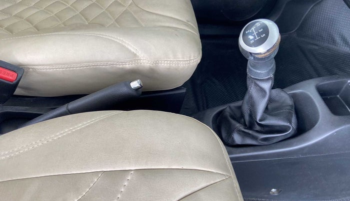 2014 Maruti Wagon R 1.0 VXI, Petrol, Manual, 25,135 km, Gear Lever