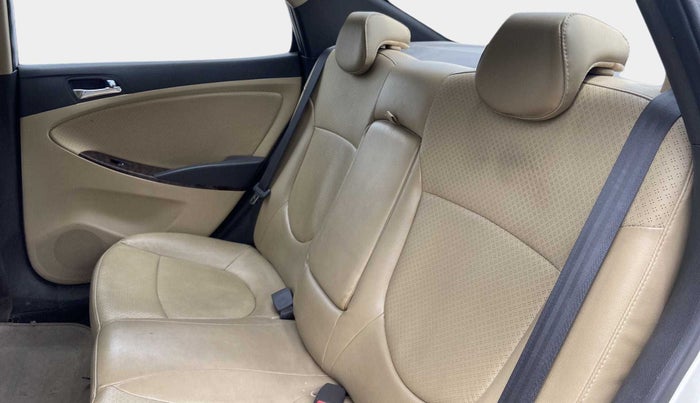 2014 Hyundai Verna FLUIDIC 1.6 CRDI SX OPT AT, Diesel, Automatic, 65,355 km, Right Side Rear Door Cabin