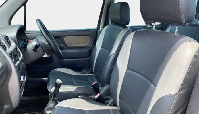 2010 Maruti Wagon R VXI MINOR, Petrol, Manual, 77,292 km, Right Side Front Door Cabin