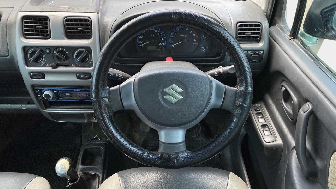 2010 Maruti Wagon R VXI MINOR, Petrol, Manual, 77,292 km, Steering Wheel Close Up