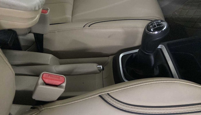 2021 Maruti Dzire VXI, Petrol, Manual, 42,109 km, Gear Lever