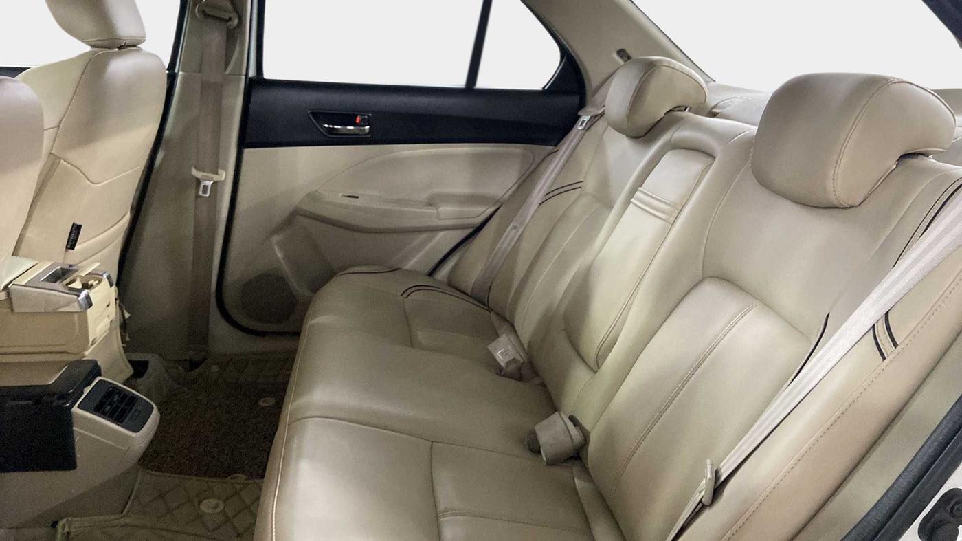 2021 Maruti Dzire VXI, Petrol, Manual, 42,109 km, Right Side Rear Door Cabin
