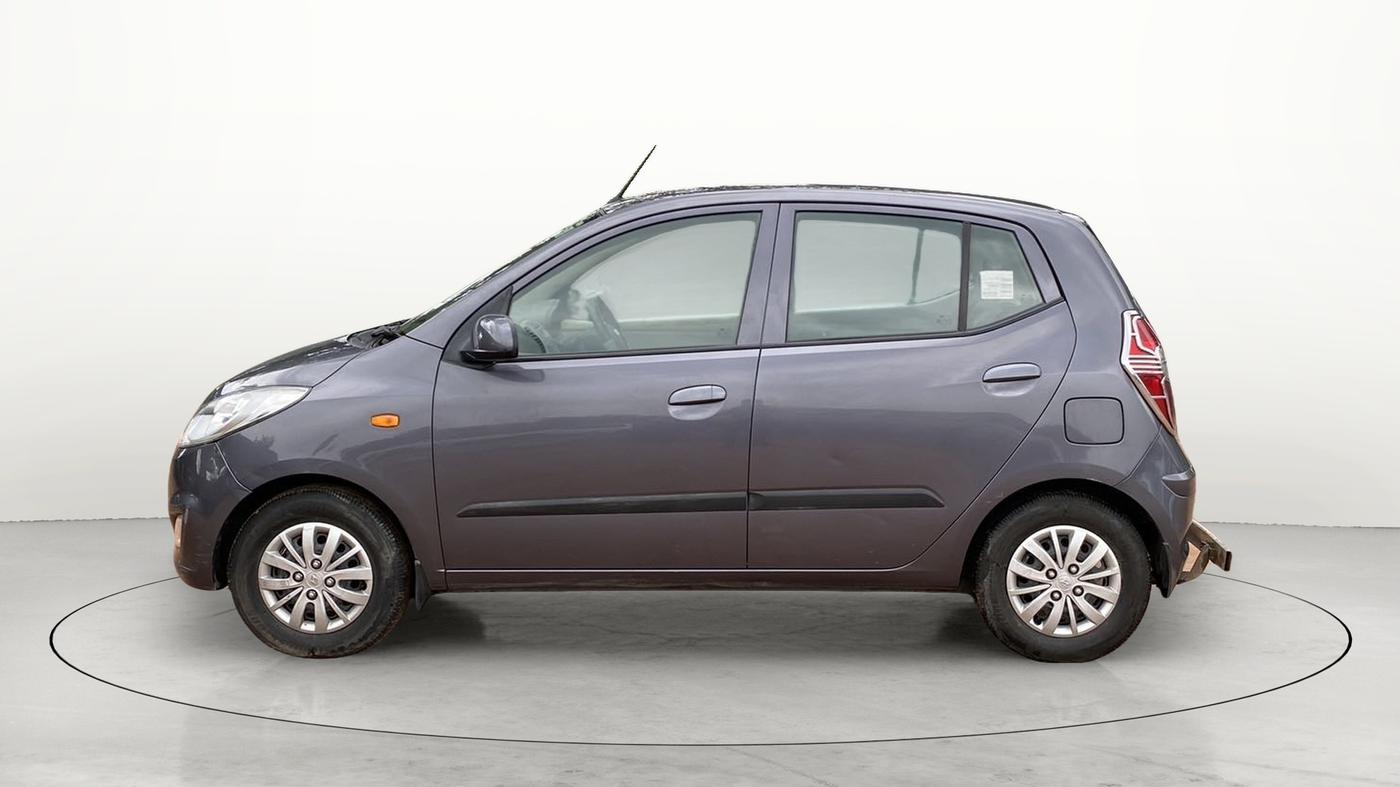 2016 Hyundai i10 SPORTZ 1.1, Petrol, Manual, 39,301 km, Left Side