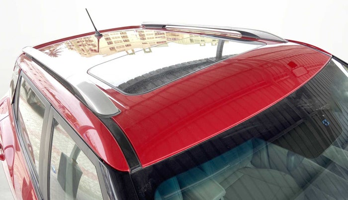2019 Mahindra XUV300 W8 (O) 1.5 DIESEL AMT, Diesel, Automatic, 1,20,880 km, Roof