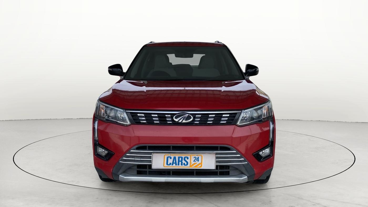 2019 Mahindra XUV300 W8 (O) 1.5 DIESEL AMT, Diesel, Automatic, 1,20,880 km, Front