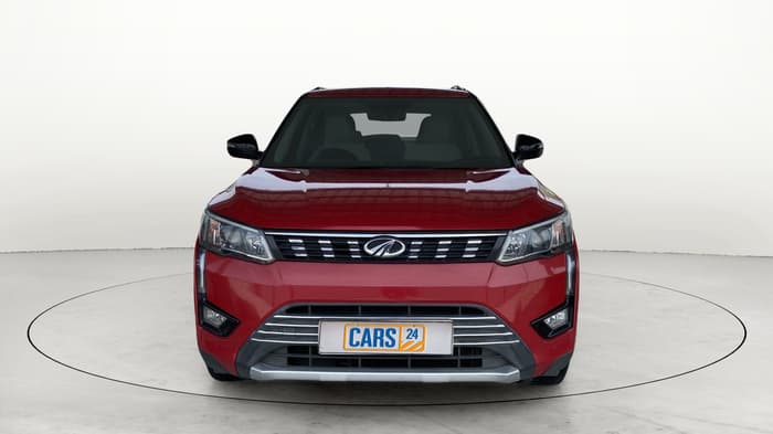 2019 Mahindra XUV300 W8 (O) 1.5 DIESEL AMT, Diesel, Automatic, 1,20,880 km, Front