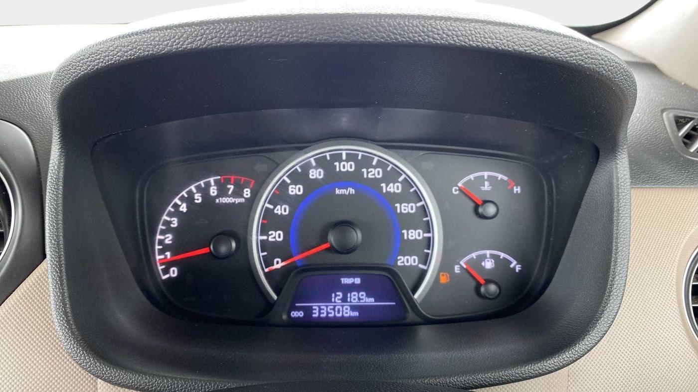 2017 Hyundai Grand i10 SPORTZ (O) 1.2 KAPPA VTVT, Petrol, Manual, 33,482 km, Odometer Image