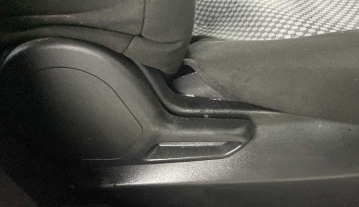 2020 Tata NEXON XE PETROL, Petrol, Manual, 12,975 km, Driver Side Adjustment Panel