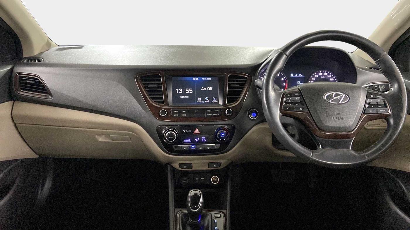 2018 Hyundai Verna 1.6 VTVT SX (O) AT, Petrol, Automatic, 45,767 km, Dashboard