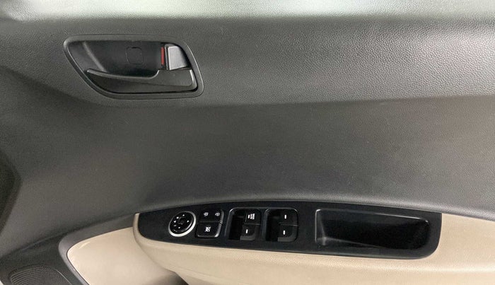 2016 Hyundai Grand i10 MAGNA AT 1.2 KAPPA VTVT, Petrol, Automatic, 62,461 km, Driver Side Door Panels Control
