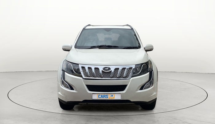 2016 Mahindra XUV500 W10, Diesel, Manual, 73,555 km, Front