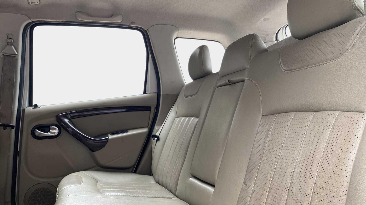 2014 Nissan Terrano XV D THP PREMIUM 110 PS, Diesel, Manual, 82,920 km, Right Side Rear Door Cabin
