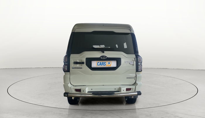 2017 Mahindra Scorpio S10 2WD INTELLI-HYBRID, Diesel, Manual, 69,674 km, Back/Rear