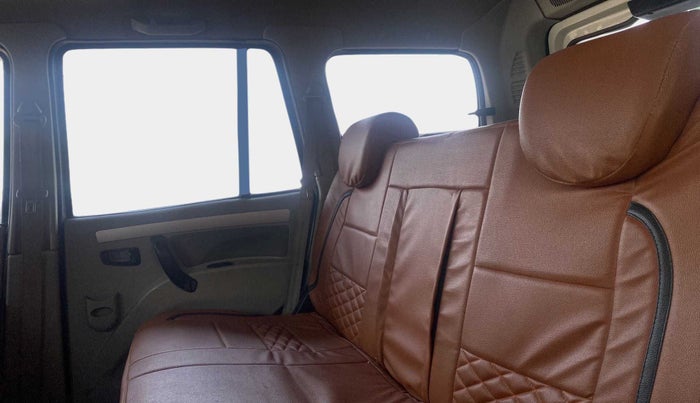 2017 Mahindra Scorpio S10 2WD INTELLI-HYBRID, Diesel, Manual, 69,674 km, Right Side Rear Door Cabin