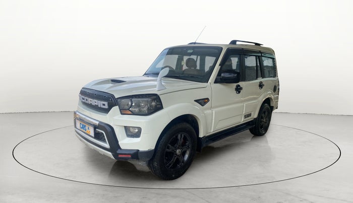 2017 Mahindra Scorpio S10 2WD INTELLI-HYBRID, Diesel, Manual, 69,674 km, Left Front Diagonal