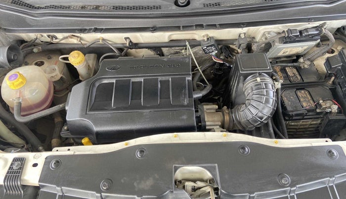 2016 Mahindra Kuv100 K8 6 STR, Petrol, Manual, 61,912 km, Open Bonet
