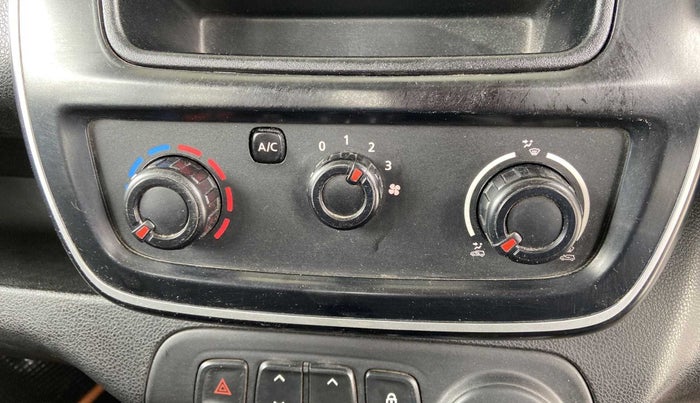 2019 Renault Kwid RXL, Petrol, Manual, 73,970 km, AC Unit - Directional switch has minor damage