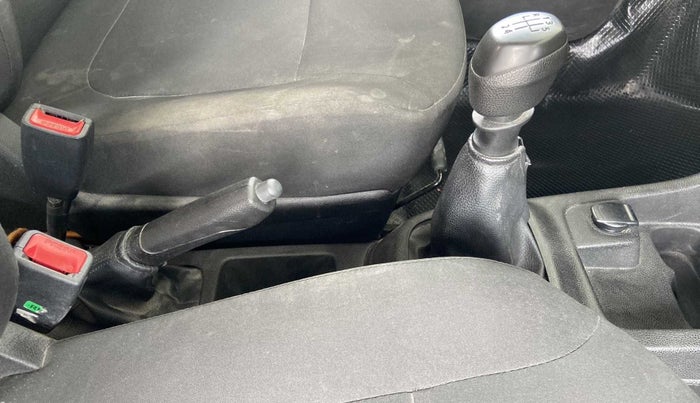 2019 Renault Kwid RXL, Petrol, Manual, 73,970 km, Gear Lever