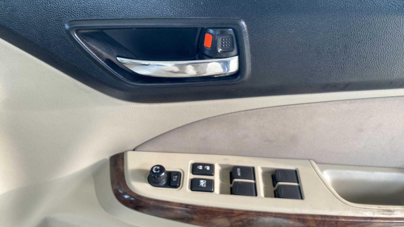 2018 Maruti Dzire ZXI AMT, Petrol, Automatic, 64,268 km, Driver Side Door Panels Control