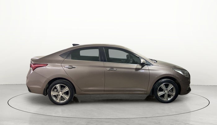 2017 Hyundai Verna 1.6 VTVT SX (O) AT, Petrol, Automatic, 37,337 km, Right Side View