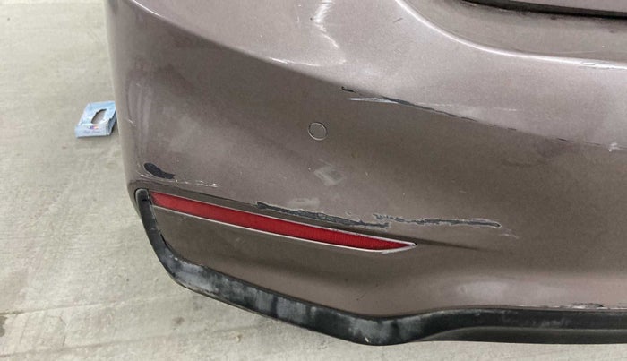 2017 Hyundai Verna 1.6 VTVT SX (O) AT, Petrol, Automatic, 37,337 km, Rear bumper - Minor scratches