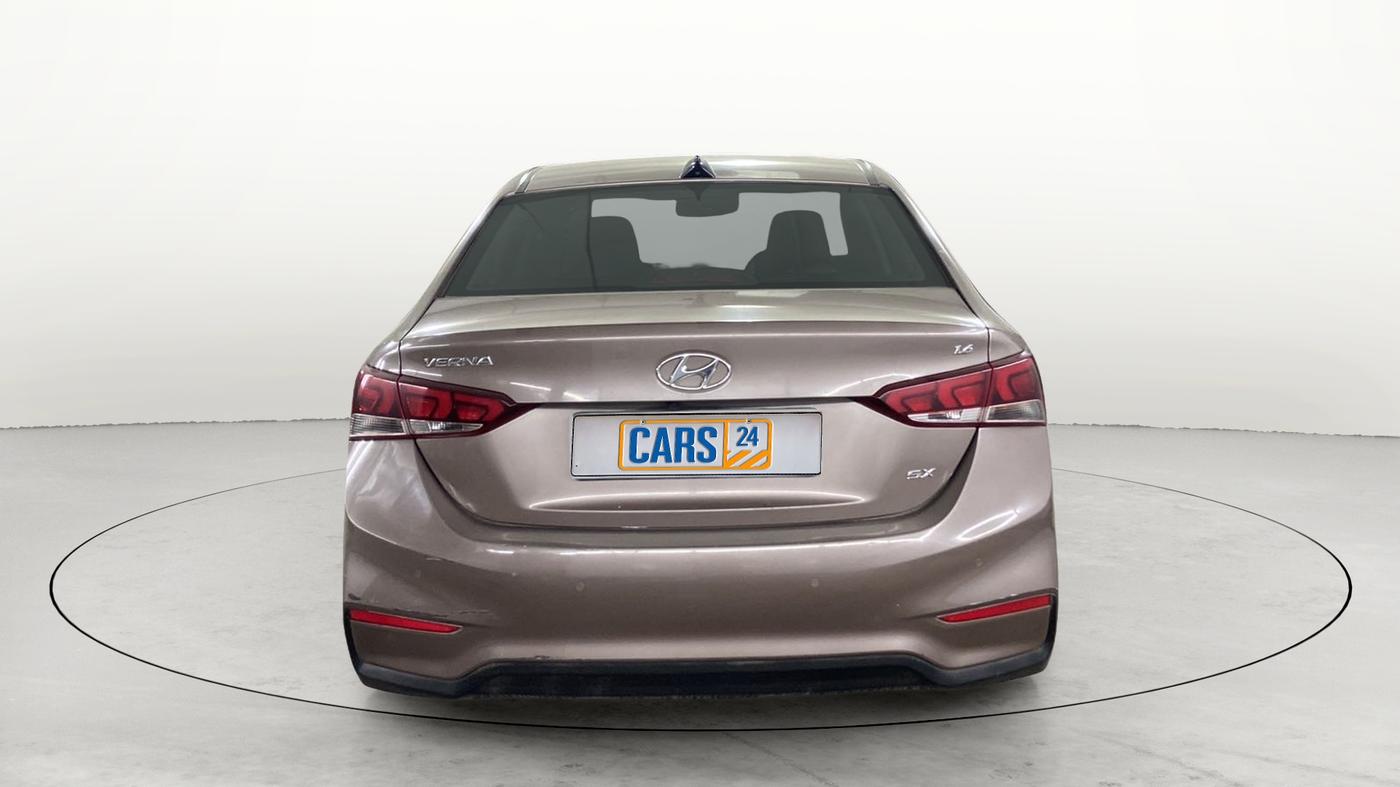 2017 Hyundai Verna 1.6 VTVT SX (O) AT, Petrol, Automatic, 37,337 km, Back/Rear