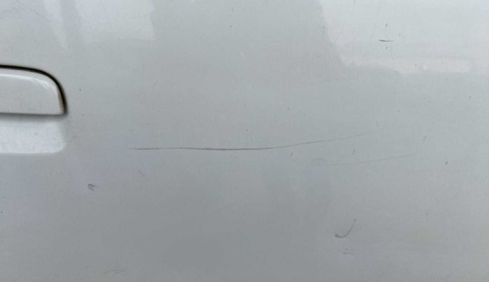 2017 Maruti Wagon R 1.0 VXI, Petrol, Manual, 18,345 km, Right rear door - Minor scratches
