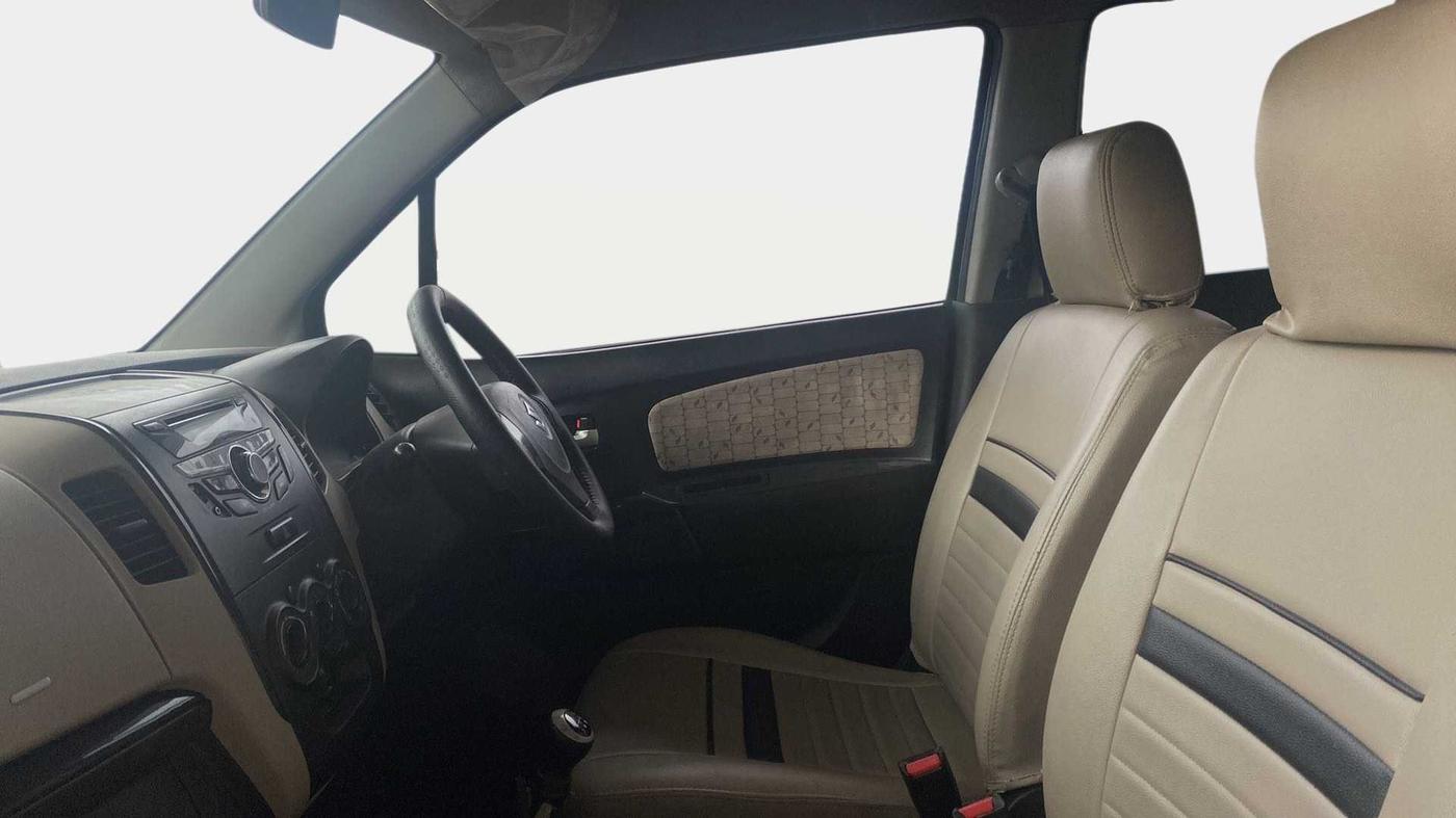 2017 Maruti Wagon R 1.0 VXI, Petrol, Manual, 18,345 km, Right Side Front Door Cabin